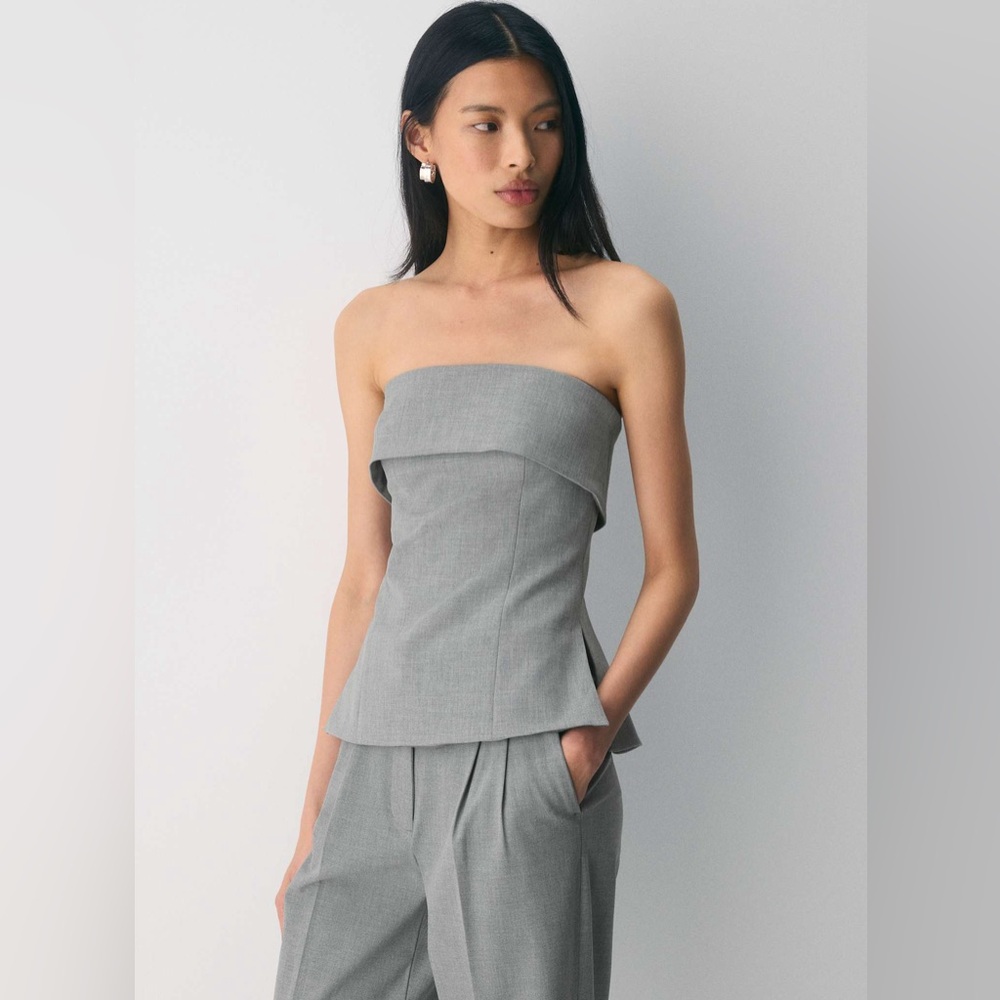 Aritzia Babaton Element Tube Top